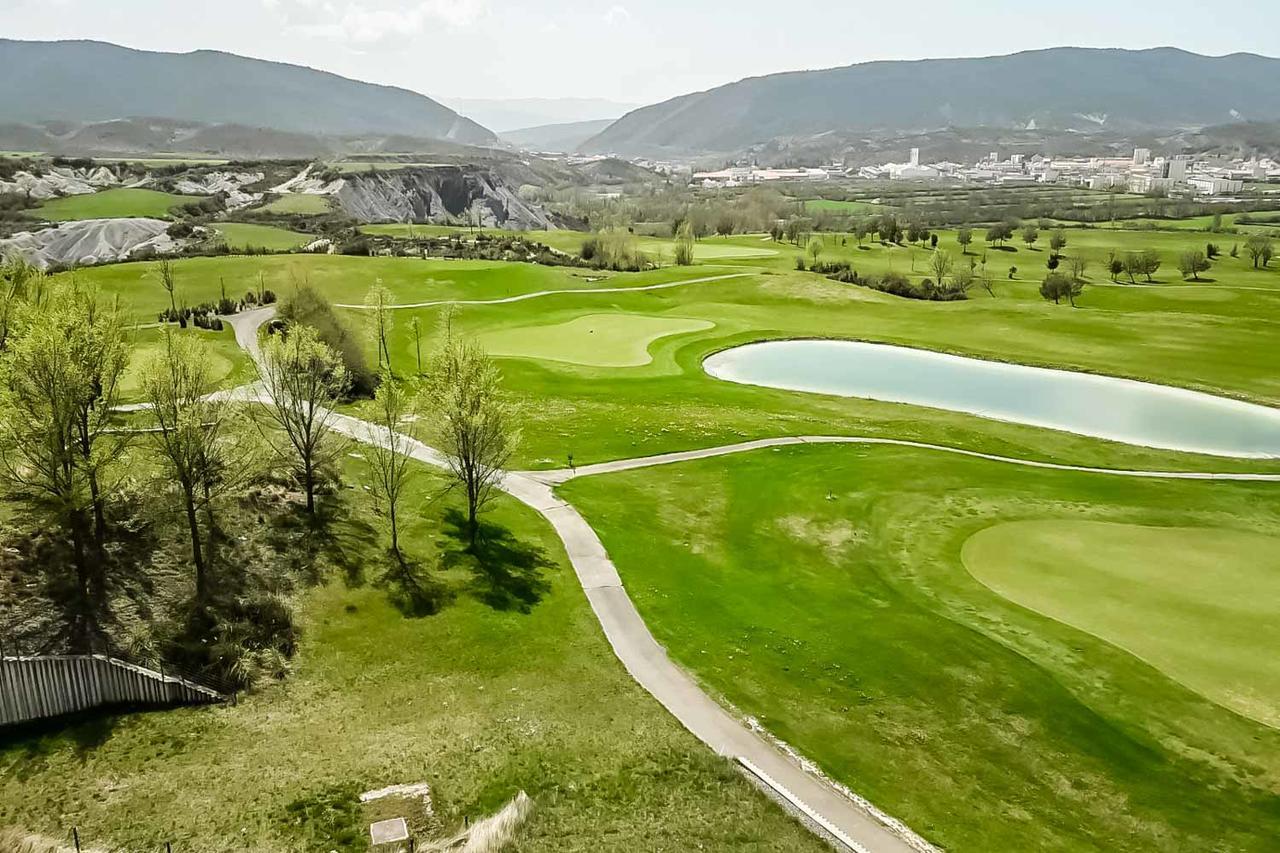 ​Exe Las Margas Golf Latas ภายนอก รูปภาพ